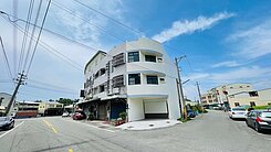 大林中正路三角窗店住