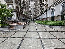 秀泰百貨崑崙公園麗池花園廣場四房車(板橋區篤行路)