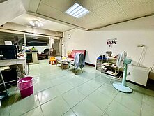 縣政十九街大樓價買清靜美別墅有車庫