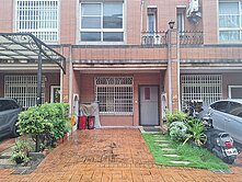 震後宅藝墅城前院停車朝南傳統格局別墅