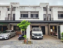 路竹科學園區【高雄小城】面寬雙車庫別墅