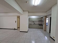 高雄漢神/4房平面車位大樓