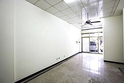 近文山特區｜鳳山穩定收租｜黃金樓店稀有釋出