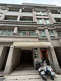 仁武大灣國中雙車庫透天