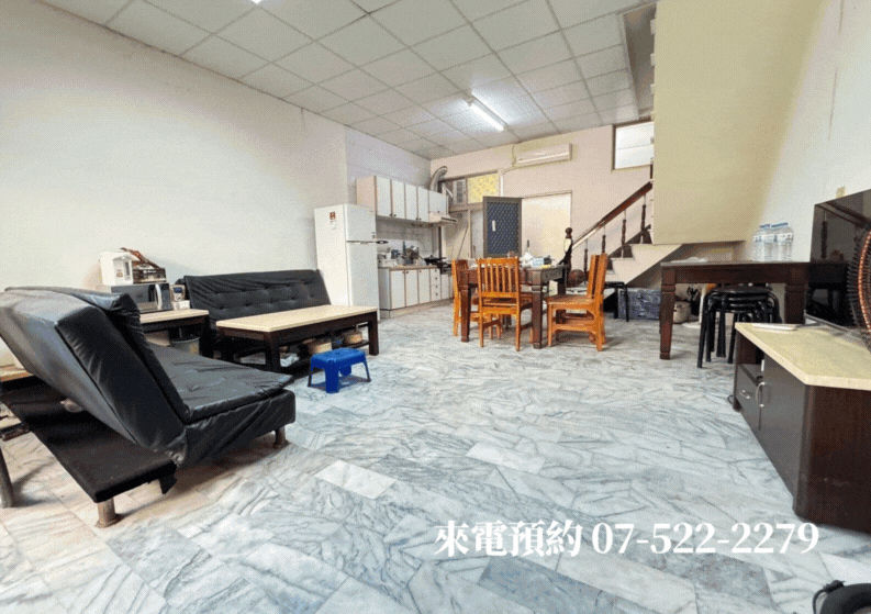 #學區靜巷梓官市中心格局方正邊間透天￥