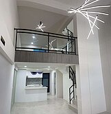 中壢過嶺地政旁/前院停車美別墅