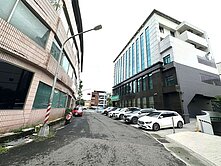 前鎮國中買地送屋