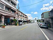 南投近市區公寓價買店住投資三效店面~ 