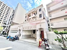 十二期水湳經貿、質感5套房雙車、朝東北臨路電梯別墅