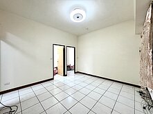 中平商圈蛋黃區低總價邊間三房車