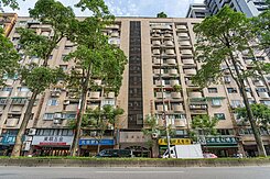 新!永春站.花旗美妝三室☆住商張正順