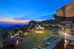 三義三合院丙建休閒農地露營區旁