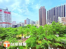 面公園新光三越旁三房平車