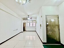 安居街方正低總三房 新婚族的福音