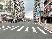 【即戰力】１Ｆ．門前方便停車★前後門出入．天然瓦斯