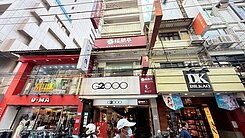 英專路透天店面 近捷運 收租穩定