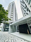 南屯次頂樓最美視野的1年屋三房平車_房仲最速男