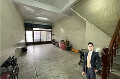 三民鼎中|大地坪正五樓透店-房仲小薛