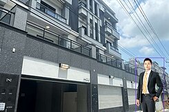 鄰近台積電｜輕屋齡雙車電梯豪墅-房仲小薛