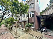 楊梅交流道邊間美透天