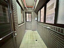 ﹙專﹚桃園後站比佛利會館優質三房車