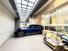 岡山輕屋齡大面寬臨路8米併排雙車墅