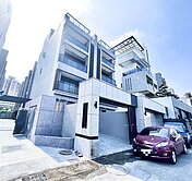 獨家專任單元十二首席雲端7臨路透天別墅稀有釋出