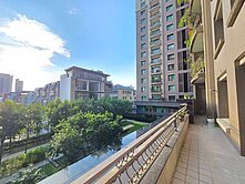 八期大城凱旋門四房雙車，附大露臺可植栽養寵物
