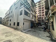 ✨獨家專約! 五甲家樂福旁 公園靜巷大空間透天首選