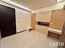 🏠漢神百貨生活圈，帝王座向四房+獨立車位🏠