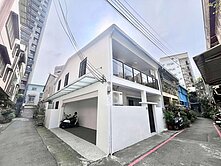 角間15米大面寬｜日式洋房｜可停車