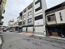 瑞隆五甲商圈~特力屋旁全新整建車庫透天(B)