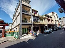 鄭建豐-夢時代~邊間全新翻修四套房透天店住