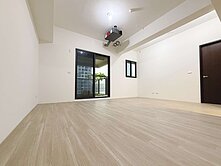 澄德重劃區｜仁雄商圈"全新邊間公園景觀三房平車"