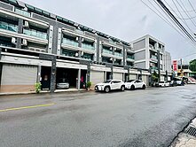鄰近益民·中興商圈｜臨路輕齡別墅