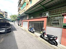 *翎*鳳山衛武營鳳新高中三校合一店住透天