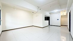 專任降價⛔️台中港特區 輕屋齡高樓三房平車視野戶
