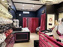 巨蛋瑞豐夜市捷運旁精華地段金店面