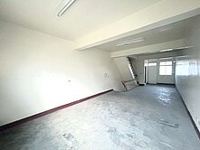 瑞豐國中騎樓店面