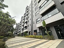 龜山機場線3年好屋●華廈單純邊間美3房+平車●