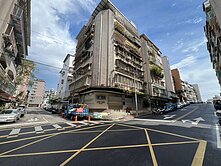 忠順大面寬三角窗店面~永義房屋徐福展