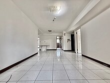 獨家專任中和南勢角超稀有地球村高樓絕美四房坡平車