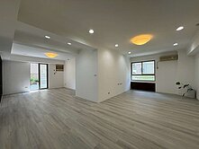 專任/逢甲大地子民三改二房平車露臺戶