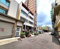 金獅湖鼎新市場自住整新便宜透天