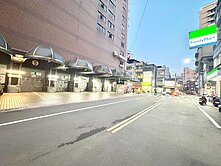  桃園車站l小檜溪l 來來大亨-有前陽台 衛浴開窗