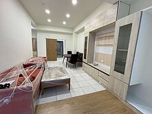 君臨天下全新裝潢三房車！一樓進出真方便