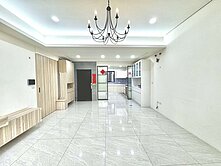 輕屋齡｜大魯閣商圈｜大面寬雙車精美別墅🏡