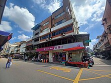 ㊣上海路 整棟全新翻修住商用優質透店~門口可停車