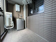 副都心快樂星球精緻屋+車位