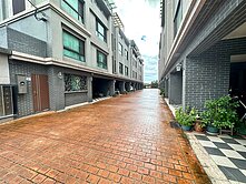 新屋大悅清華前院停車4房別墅